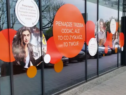 Promocja w finansach, czyli OOH jako reklama banku.