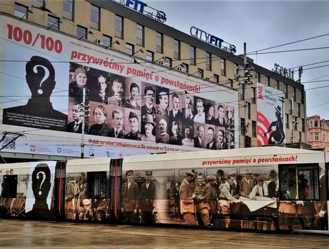 100 bohaterów