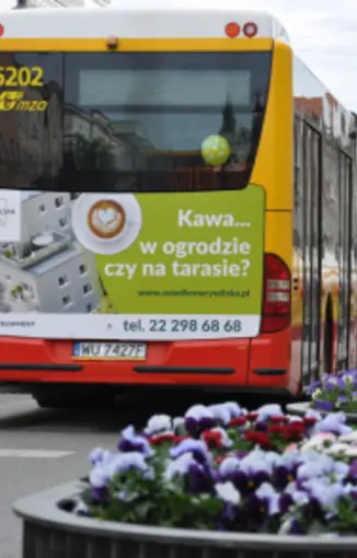 Unidevelopment - back - reklama na tyłach autobusów