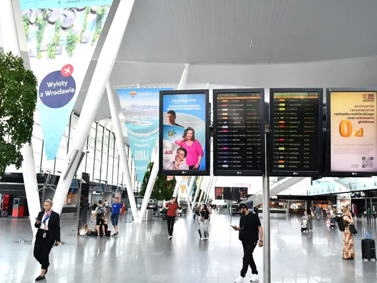DOOH - reklama video na ekranach
