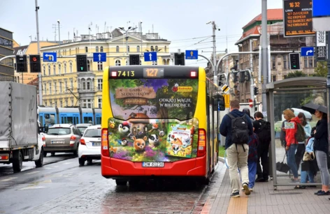 Jeśli OOH, to fullback. Dlaczego tył autobusu powinien być stałym elementem kampanii zewnętrznej